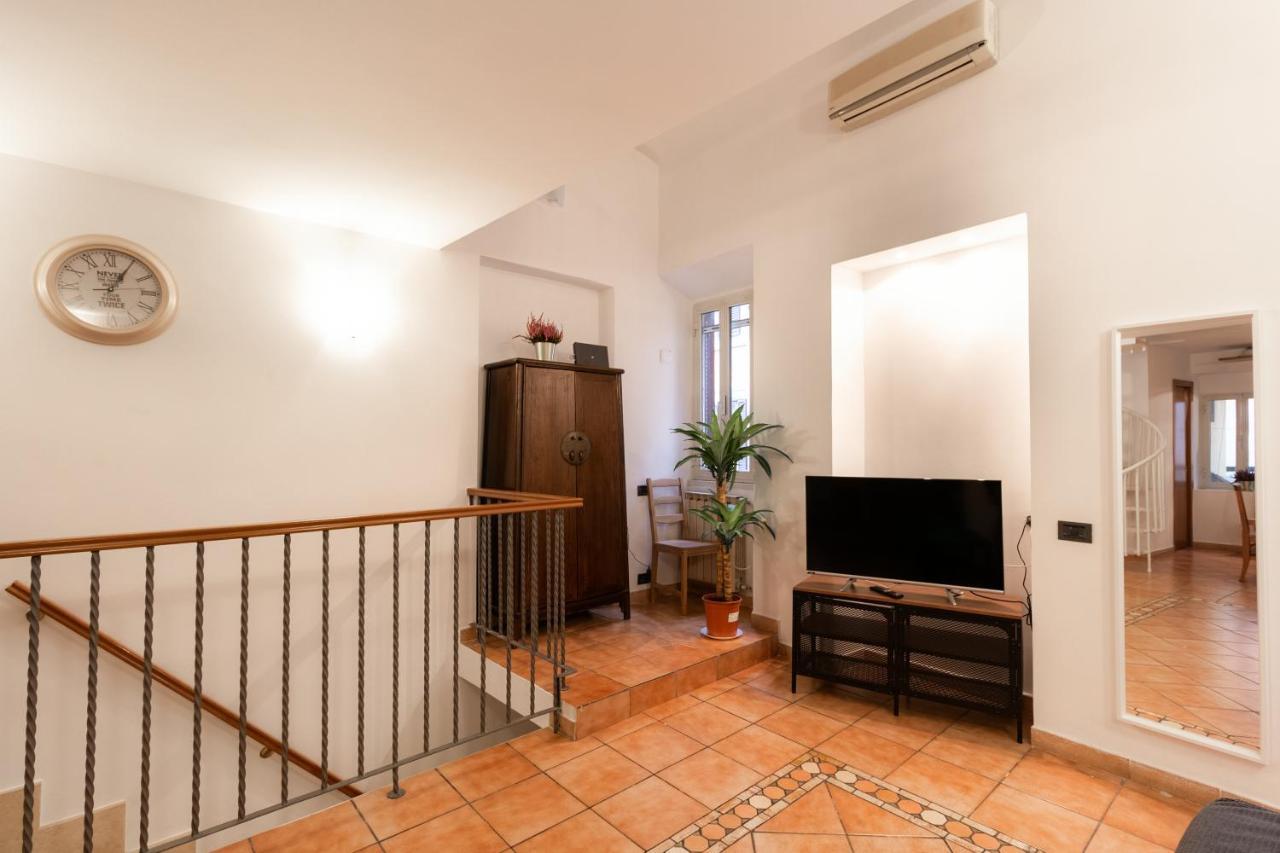 Trastevere Four Seasons Trilussa 1 Rome Buitenkant foto